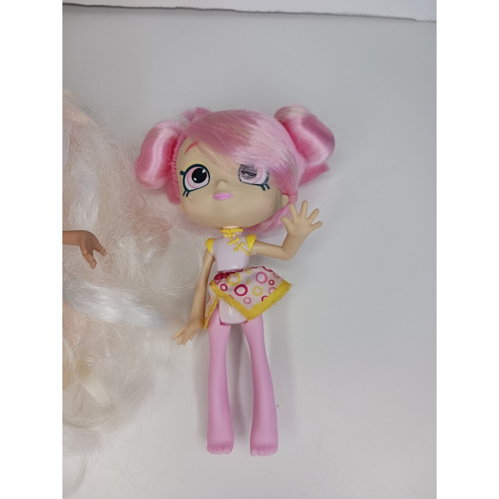 Shopkins Lil Shoppies Apple Blossom, Marsha Mallow, Bubbleissha Lot of 4 Figures - Picture 5 of 5